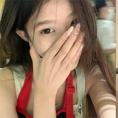 美女蛇岛求生